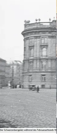  ??  ?? Der Schwarzenb­ergplatz während des Februarauf­stands 193 i