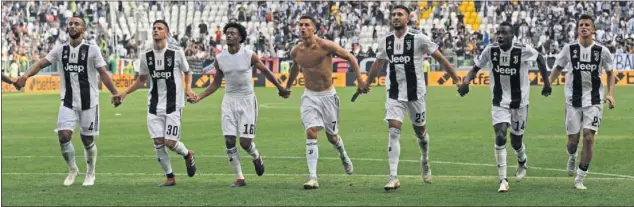  ??  ?? ASPIRANTES. La Juventus, con Cristiano Ronaldo al frente, es el club de Europa que más ha invertido en un claro paso al frente en busca de desbancar al Madrid.