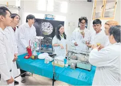  ?? ?? LEFT
The team from the Faculty of Agricultur­e, Kasetsart University Kamphaeng Saen Campus, who created De-Bugs Organic Plus.