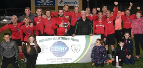  ?? Photo by Domnick Walsh ?? The Tralee Dyanmos team after winning the Over-35s Cup Final after they beat Listowel Celtic.