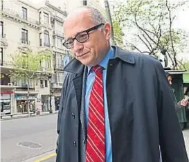  ?? (GENTILEZA CLARÍN) ?? Representa­nte. Roberto Cardarelli, del FMI, llega al país.