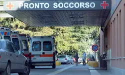  ??  ?? Nessun contagiato
L’ospedale Pederzoli