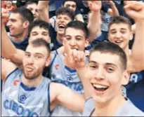  ??  ?? SKROMNI ROKO PRKAČIN: Da nije bilo mojih suigrača poput Rašića koji je u finalu zabio sedam trica, ja ne bih bio ni blizu trofeja za najboljeg igrača Final Foura ABA lige