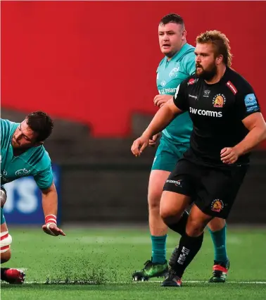  ?? DIARMUID GREENE/ SPORTSFILE ?? Jean Kleyn attempts to offload as the ball as he is tackled during Munster’s defeat by Exeter Chiefs at Irish Independen­t Park in August and (inset) the scoreboard