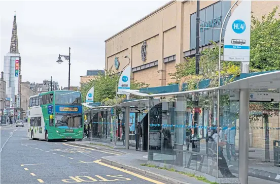  ?? ?? The council says the printed timetables were originally removed from bus stops because of disruption caused by the Covid pandemic.