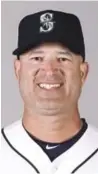  ??  ?? Manny Acta fue ascendido a coach de la banca por los Marineros.