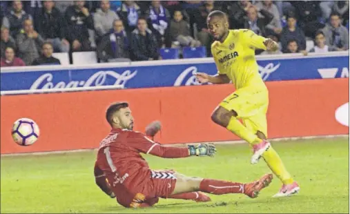  ??  ?? AHÍ TUVO EL EMPATE. Fue en el tiempo añadido, en el 93’, cuando Bakambu remató cruzado fuera solo ante Pacheco..