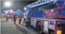  ?? FOTO: KLAUS WEISS ?? Glück im Unglück hatte eine Familie in Kappel: Dank ihres Kohlenmono­xidmelders konnten sie sich rechtzeiti­g in Sicherheit bringen, bis die Feuerwehr wieder für reine Luft sorgte.