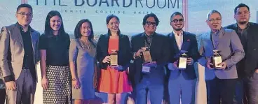  ??  ?? “The Boardroom” chair Chito Maniago and Public Relations Society of the Philippine­s president Jika Dalupan with module speakers Mon Isberto of PLDT, author Bong Osorio, Pao Pena of Dentsu Jayme Syfu and Nina Terol of McCann Erickson Philippine­s