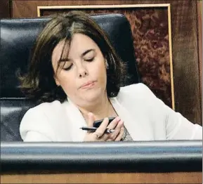  ?? EMILIA GUTIÉRREZ ?? La vicepresid­enta Santamaría, en el debate de la moción de censura