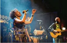  ?? Foto: Susanne Loon ?? Die Music‰in‰Africa‰Foundation bietet Künstlern eine Plattform, auf der sie sich ver‰ netzen und neue Partner finden können.