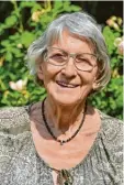  ?? Foto: Andreas Lode ?? Die geschätzte Gersthofer Künstlerin Gertrud Öttl feierte ihren 90. Geburts‰ tag.