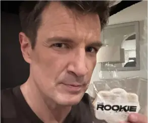  ?? ?? Nathan Fillion es un actor y productor canadiense que promueve el bienestar de los animales. INsTAGrAM