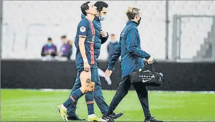  ?? FOTO:PSG ?? Ángel di María se retiró lesionado el domingo en Marsella
El ‘fideo’ no podrá jugar el próximo martes en el Camp Nou