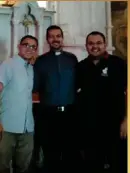  ??  ?? Rodolfo con el padre Rivera y otro seminarist­a, Pablo Brenes.