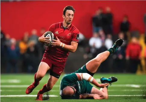  ??  ?? Darren Sweetnam sprints past Oliver Hoskins of London Irish during their preseason friendly. If Sweetnam wasn’t a rugby player, he’d love to be an airline pilot