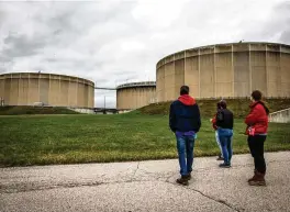  ?? JIM NOELKER / STAFF ?? Tanks hold commercial and residentia­l water to be cleaned. Montgomery County’s two plants treat approximat­ely 35 million gallons of sewage every day.