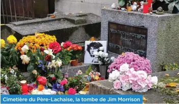  ??  ?? Cimetière du Père-Lachaise, la tombe de Jim Morrison