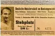  ??  ?? Zwei Mark kostete das Ticket für den Ti telkampf zwischen Willi Färber und Hans Schömig im Augsburger Eisstadion.