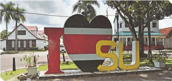  ?? ?? Surinam es el único Estado soberano de América que tiene como idioma oficial el neerlandés.