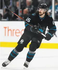  ?? Santiago Mejia / The Chronicle ?? It took 21 games for defenseman Erik Karlsson to find the back of the net with his new team.