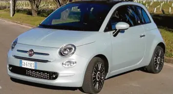  ?? Foto: Radloff ?? Knuffig wie eh und je: der Fiat 500. Ihn gibt es jetzt mit neuem Dreizylind­ermotor und Hybrid-Antrieb.