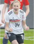  ?? FOTO: IMAGO IMAGES ?? Torschützi­n Laura Freigang jubelt nach dem Tor zum 1:1.