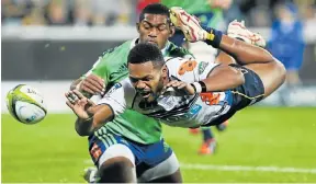  ?? Picture: GETTY IMAGES ?? WHAT AGONY: Henry Speight of the Brumbies drops the ball while attempting to score a try during a Super Rugby match against the Highlander­s in Canberra yesterday