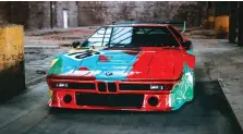  ?? ?? I colori accesi della BMW M1 scelti da Andy Warhol, a destra
