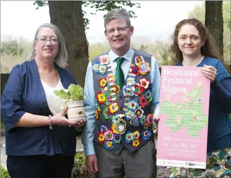  ??  ?? Mary McDonagh from Sligo County Council Arts Office, Cathaoirle­ach Hubert Keaney and artist Catherine Fanning, artist on the occasion of the launch of the Bealtaine Festival.