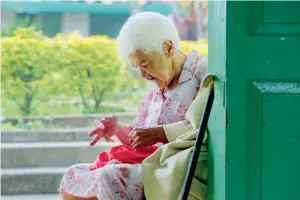  ?? FOTOS DONALDO ZULUAGA. ?? En la Colonia Belencito 250 ancianos dignifican los ultimos días de su vida.