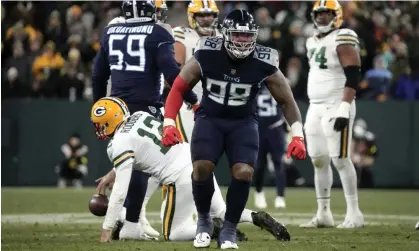  ?? ?? Tennessee Titans defensive tackle Jeffery Simmons celebrates after sacking Green Bay Packers quarterbac­k Aaron Rodgers. Photograph: Morry Gash/AP