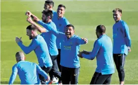  ??  ?? Boca Juniors’ Carlos Tevez during training at the Spanish Football Federation Headquarte­rs in Las Rozas yesterday, ahead of the Copa Libertador­es final second leg against River Plate. — Reuters