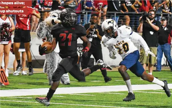  ?? Tony Gaines / Houston Chronicle ?? Chris Mehn and Langham Creek have themselves on course for a looming 17-6A championsh­ip showdown against Cy-Fair.
