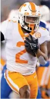  ?? TENNESSEE ATHLETICS/ANDREW FERGUSON ?? Tennessee sophomore running back Jabari Small hopes for a second 100-yard performanc­e this season and his first since the opener when the Volunteers host South Alabama.