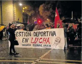  ?? Foto: Patxi Cascante ?? Manifestac­ión el viernes por la tarde en Pamplona.