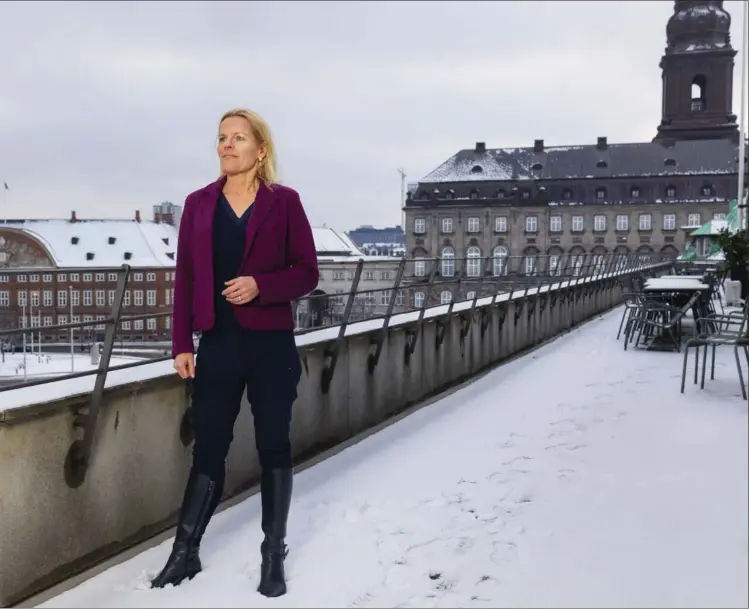  ?? ?? AEldremini­ster Mette Kierkgaard løfter sløret for den nye aeldrerefo­rm. Foto: Gregers Tycho