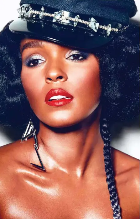  ?? WARNER ?? Janelle Monaé figurerer på mange årsbesteli­ste verden over. Artisten fra Kansas City fylte 33 år 1. desember.