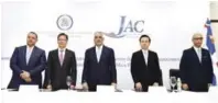  ?? FUENTE EXTERNA ?? Canciller Miguel Vargas (centro). Desde la izquierda: Luis Ernesto Camilo, Wang Zhiqing, Zhang Run y Flavio Darío Espinal.