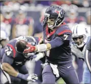  ?? PATRIC SCHNEIDER / AP ?? Texans quarterbac­k Brian Hoyer has beaten the undefeated Bengals twice the past two seasons while playing with the Browns.