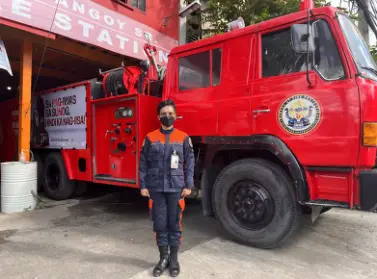  ?? ?? "THERE is no required time and place for a fire or a flood to occur, so we have to be always ready to respond wherever and whenever.” - FO1 Leonela Mae Dagsan Monloy, Davao Light and Aboitiz Foundation Scholar.