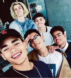  ?? INSTAGRAM ?? PrettyMuch präsentier­en sich auf Instagram. Geniessen Sie eine Boygroup-Zeitreise auf 20minuten.ch