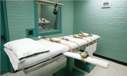  ??  ?? There are more than 2,800 prisoners on death row in prisons across the United States. Photograph: Pat Sullivan/AP