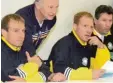  ?? Foto: dpa ?? Jürgen Klinsmann, Matthias Sammer und Manfred Kaltz (v.l.) in der Sportschul­e Hennef bei einem Sonderlehr­gang zur Erlangung der Trainer-Lizenz. Hinten: DFB-Trainer Gero Bisanz.