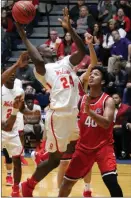  ?? Jeremy Stewart / RN-T ?? Rome High’s Adam Anderson (24) goes up for a shot against Sonoravill­e’s Tre Williams during Thursday’s game at Berry College.