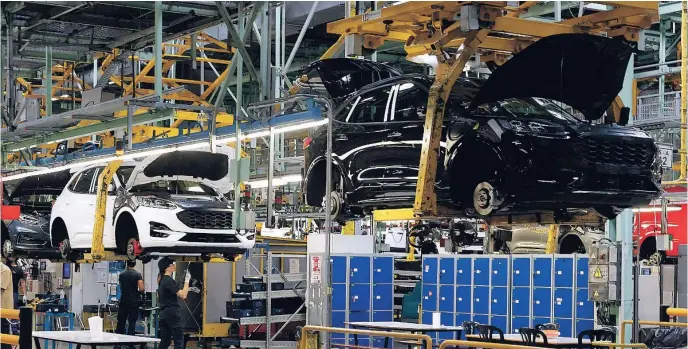  ?? EFE ?? Con la salida de la Transit, la planta de Ford en la localidad valenciana de Almussafes se queda únicamente con la producción del modelo Kuga