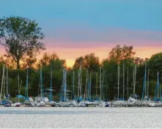  ?? Foto: sc ?? Segel aufziehen und ablegen: Ab dem heutigen Montag dürfen die Wasserspor­tler des SCDL am Wagersee ihrem Hobby frönen.