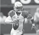  ?? VASQUEZ/USA TODAY SPORTS ?? Cardinals quarterbac­k Kyler Murray threw for 268 yards and two touchdowns against the Rams on Sunday in Inglewood, Calif. GARY A.