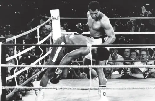  ?? ARCHIVO. ?? 1.000 millones de personas vieron por televisión el enfrentami­ento entre Muhammad Ali y George Foreman.