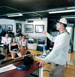  ??  ?? MIT coach Mike Kalin addresses his Engineers.